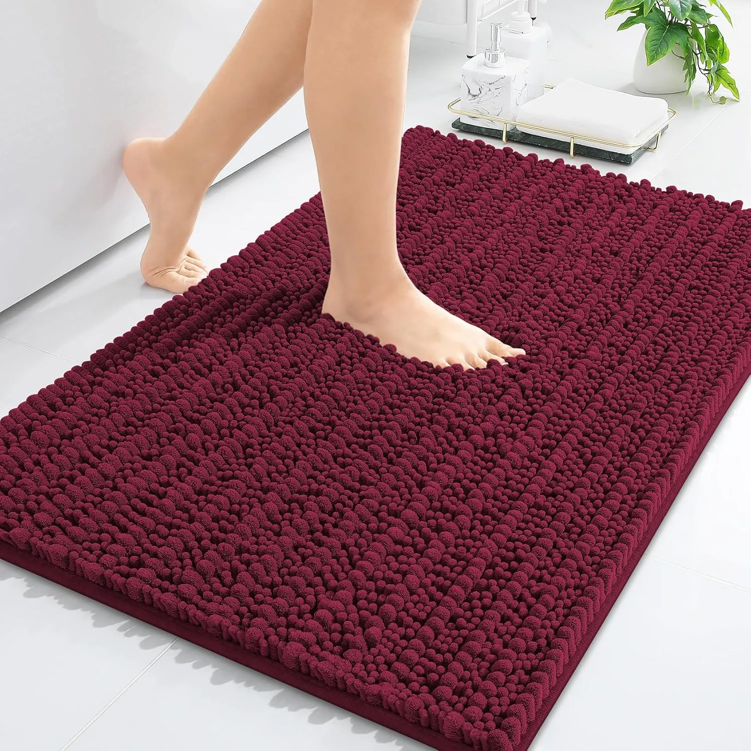 Arotive Luxury Chenille Bathroom Rug Mat, Extra Soft Thick Absorbent Shaggy Bath Rugs, Non-Slip Machine Wash Dry, Plush Bath Mats for Bathroom, Shower and Tub, 24x16, Burgundy