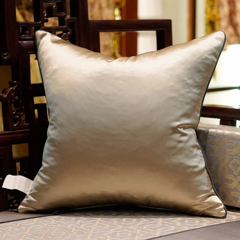 Avigers 18 x 18 Inches Chinese Style Grey Splash-Ink Patchwork with Jade Pendant Cushion Cases Luxury Throw Pillow Covers Decorative Pillows for Couch Living Room Bedroom Car 45 x 45cm