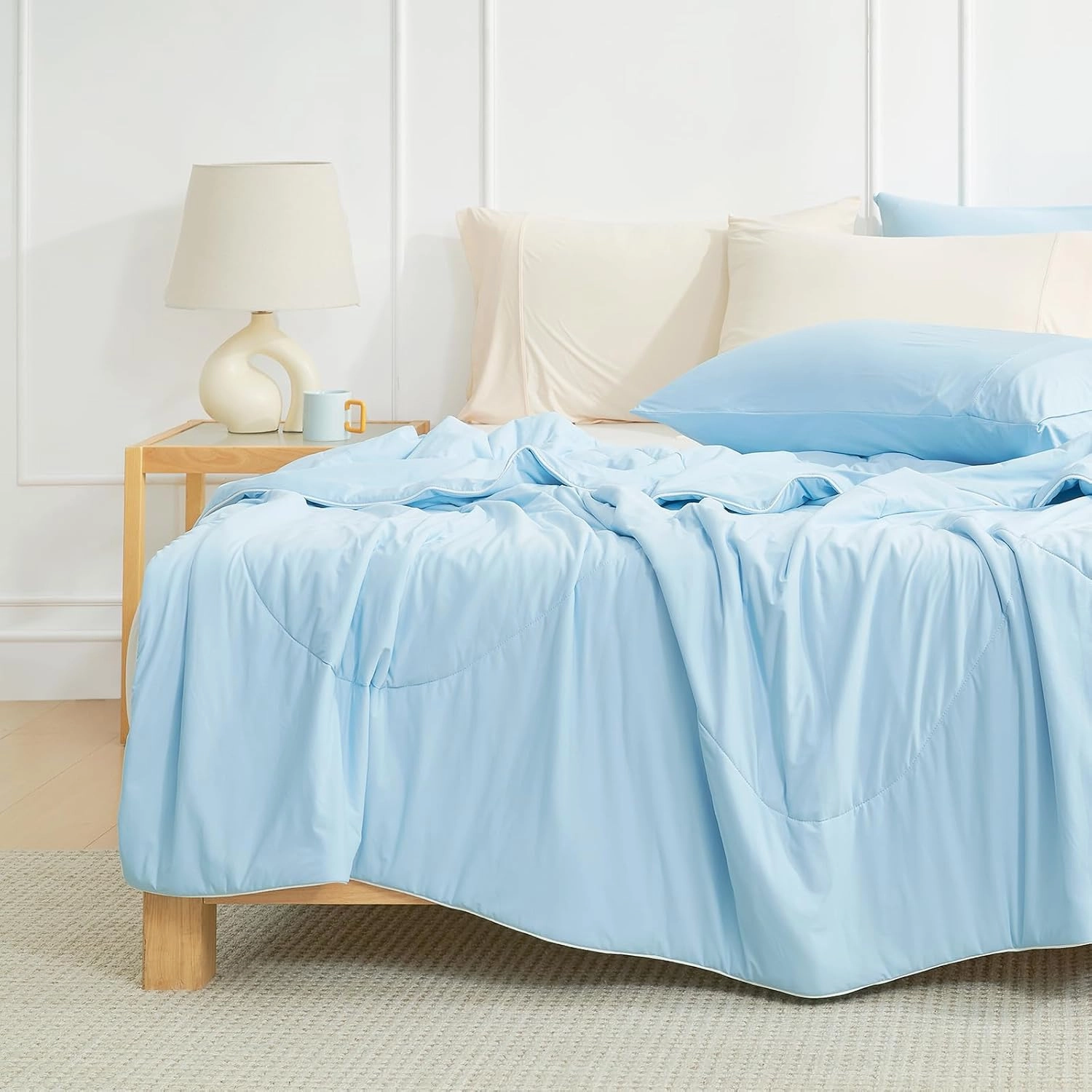 Cozy Bliss Cooling Comforter Queen Size, Cooling Blankets for Hot Sleepers and Night Sweats, Sky Blue Summer Comforter for Queen Size Bed, Breathable Soft Lightweight Silk Smooth