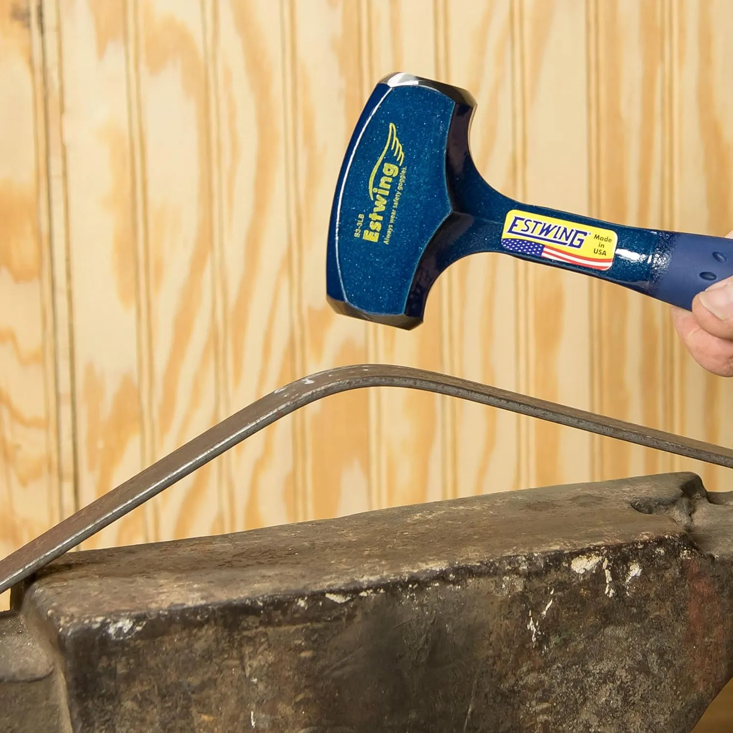 Estwing - B34LB Drilling/Crack Hammer - 4-Pound Sledge with Forged Steel Construction & Shock Reduction Grip - B3-4LB