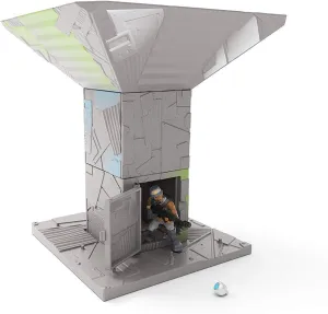 FORTNITE Battle Royale Collection: Port-A-Fort Playset & Infiltrator Figure
