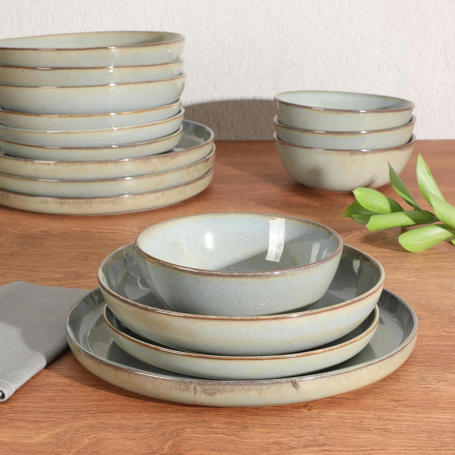 Gibson Elite Berea 16 Piece (Service for 4) Plates and Bowls Reactive Glaze Round Dishes Stoneware Ceramic Dinnerware Set -Green