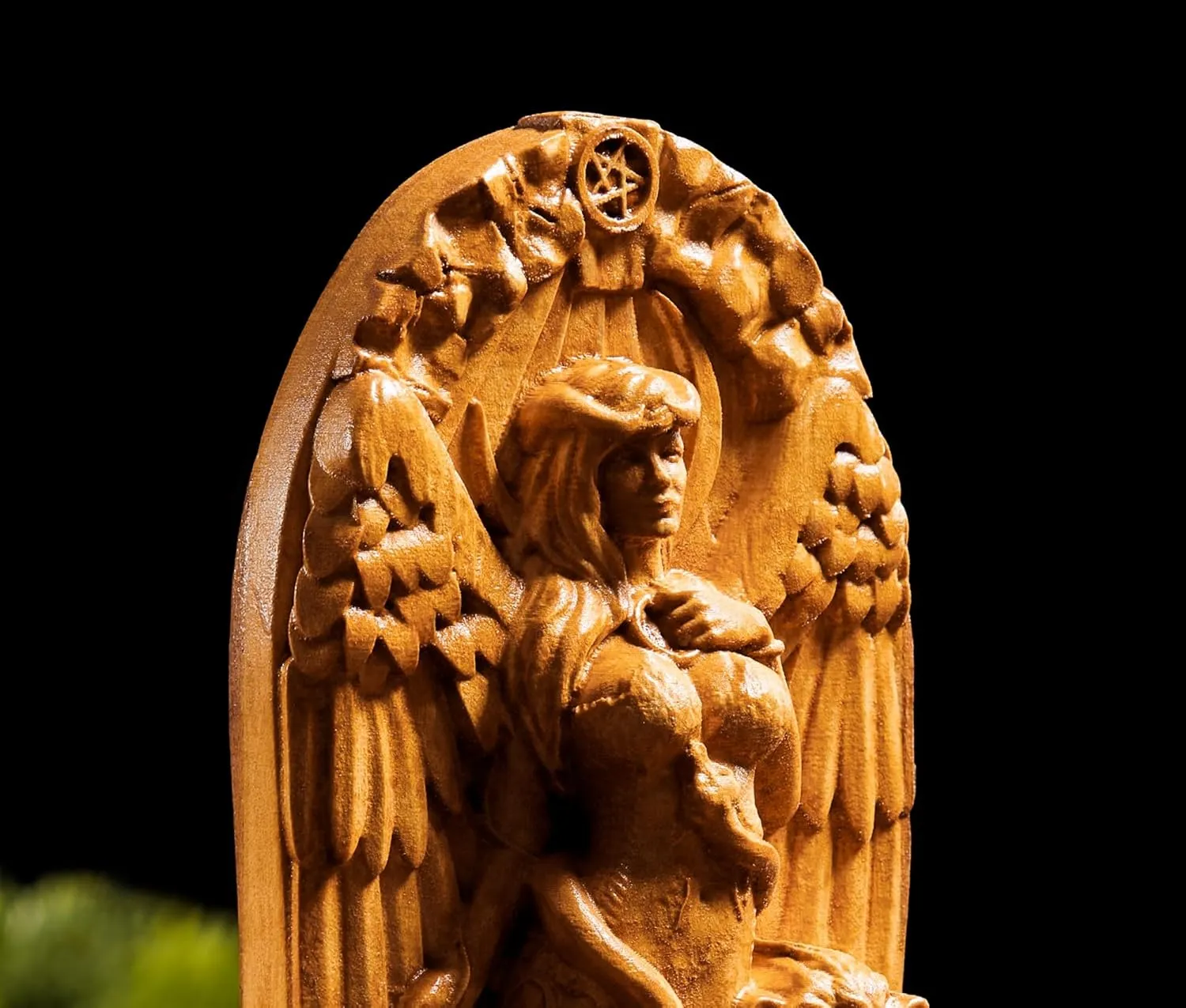 Goddess lilith Demoness statue Blood moon Queen of the death Witchcraft Wood sculpture Occult decor Lucifer，Altar Crafts, Creative Desktop Decorations (Wood)