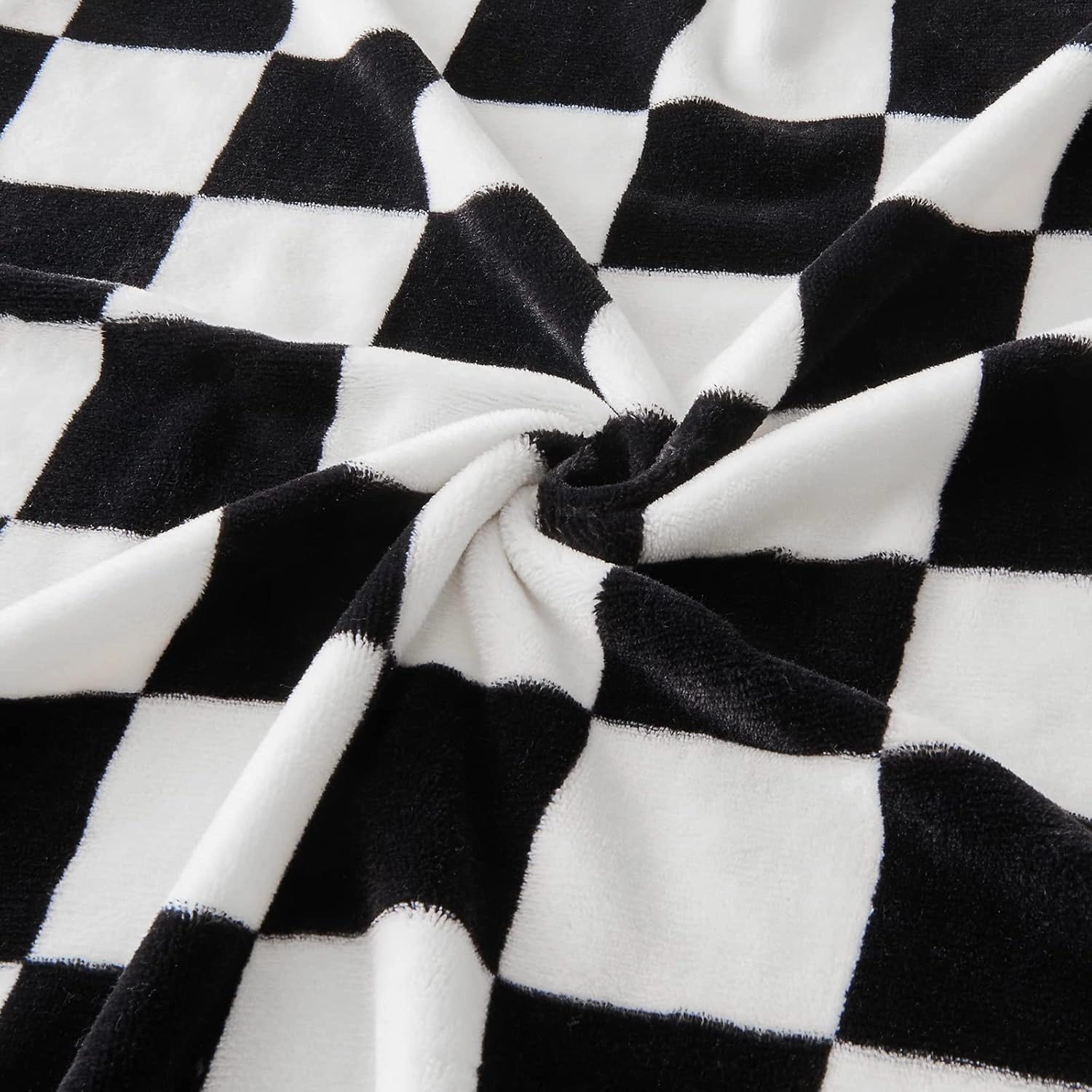 SOCHOW Checkered Flannel Throw Blanket, Soft Cozy Checkerboard Grid Pattern Fleece Blanket for Couch Bed Sofa, Black 50 x 60 Inches