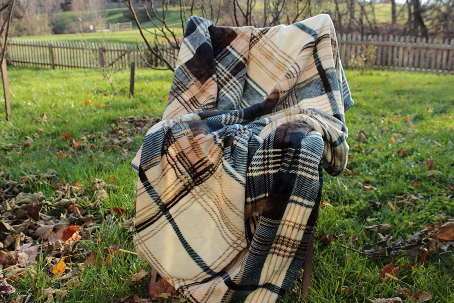 Tache Winter Cabin Blue Tan Farmhouse Super Soft Micro Fleece Tartan Plaid Plush Lightweight Dual-Sided Decorative Couch, Sofa, Travel, Lap, Bed Throw Blanket (63x90)