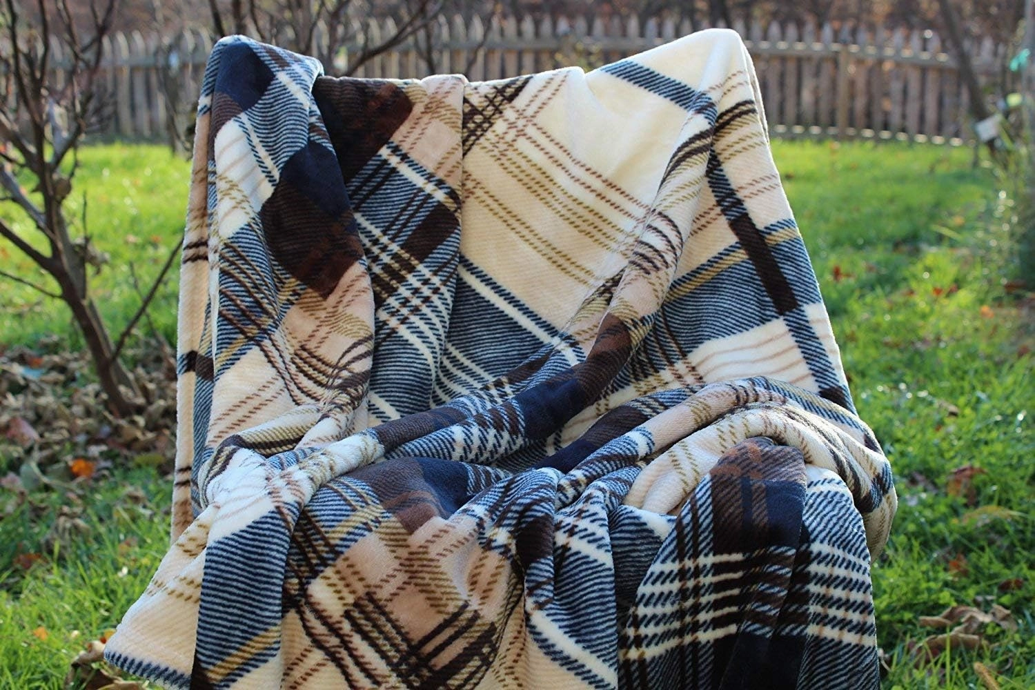 Tache Winter Cabin Blue Tan Farmhouse Super Soft Micro Fleece Tartan Plaid Plush Lightweight Dual-Sided Decorative Couch, Sofa, Travel, Lap, Bed Throw Blanket (63x90)